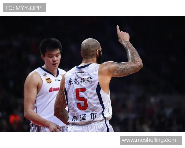 CBA精彩对决福建队迎战山东队直播盛况全程回顾与分析